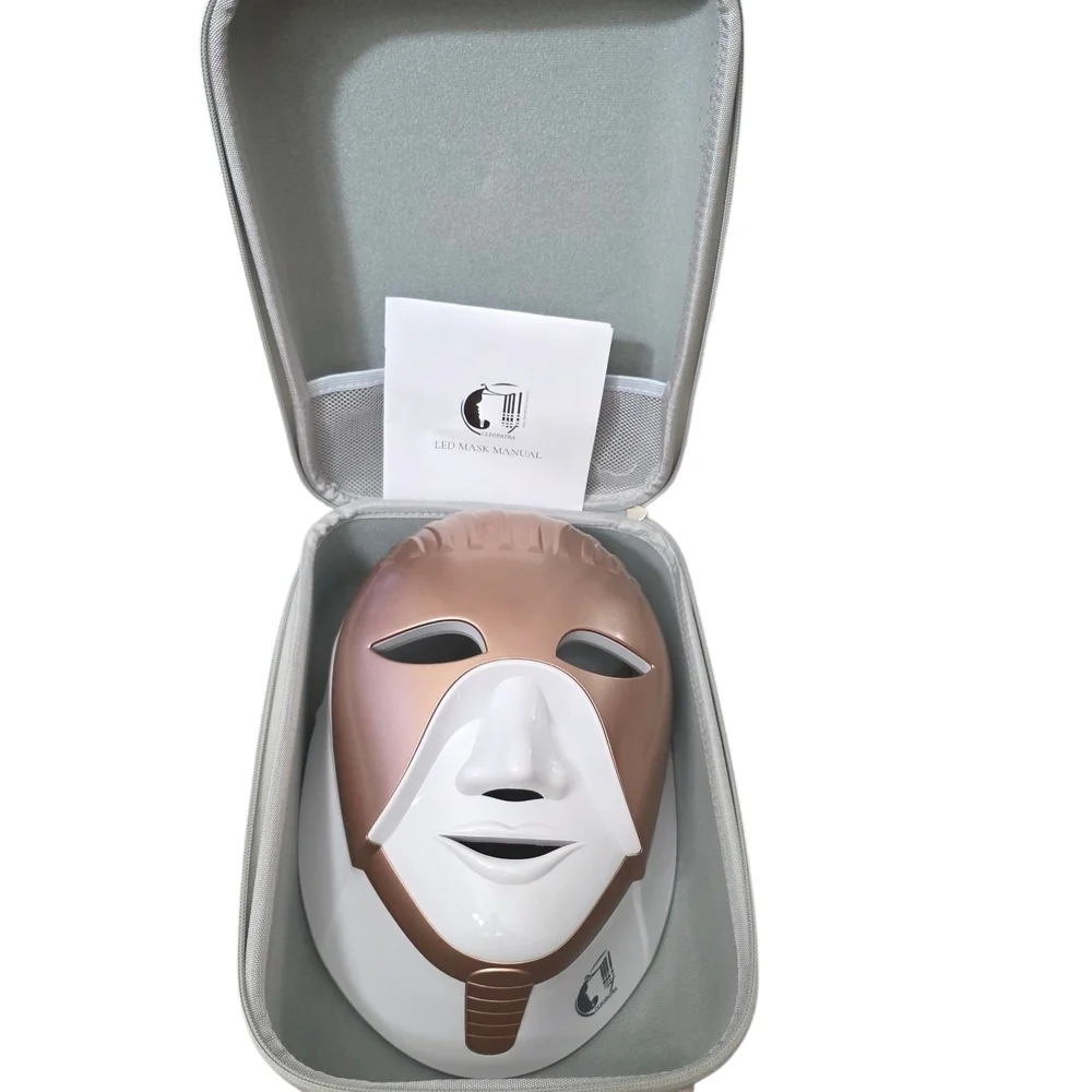 Cleopatra Mask - Picture 2 of 7